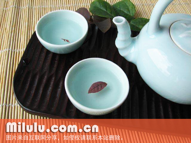 青瓷茶具